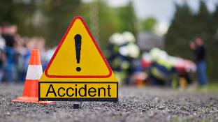 Tabrak Median Jalan Cenderawasih, Pengendara Motor Tewas