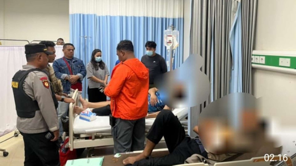 tiga-personel-polres-mimika-kena-panah-saat-respon-tkp-di-jalan-kesehatan