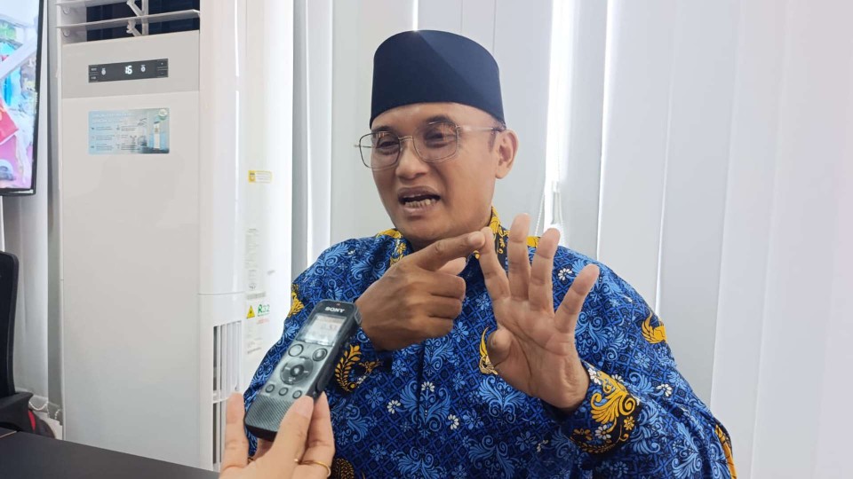 Operator Mal Pelayanan Publik (MPP) untuk layanan haji dan umroh, Nastur. Foto: Martha/ Papua60detik