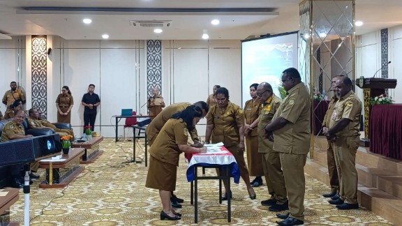 Pelantikan Diprotes, Pemkab Mimika Sertijab Sejumlah Pejabat