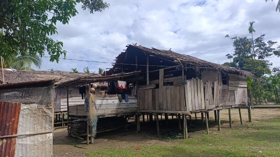 Warga Fanamo & Ohotia Butuh Rumah Layak Huni