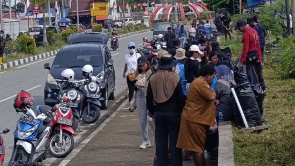 Mimika Bersih-Bersih Jelang Kedatangan Wapres Gibran