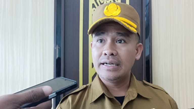 Kepala Bagian Pengadaan Barang dan Jasa (BPBJ) Setda Mimika, Anton Pasoro, foto: Martha/Papua60detik