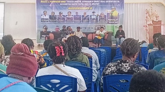 Diskusi publik pada peluncuran buku Tragedi Dogiyai berdarah 31 Maret - 2 April 2026. Catatan kritis Solidaritas Rakyat Papua (SRP) Dogiyai. Foto : Elia Douw/Papua60detik