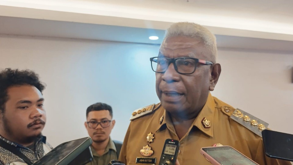 Bupati Mimika, Johannes Rettob, foto: Martha/ Papua60detik