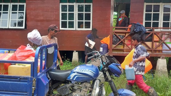 pustu-km-4-kapiraya-kembali-aktif-polsek-mimika-barat-jamin-keamanan