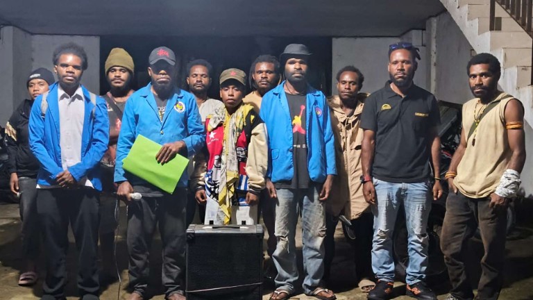Mahasiswa Papua yang tergabung dalam Komunitas Mahasiswa-Mahasiswi Kabupaten Paniai (KOMAKAPA) Sulawesi Utara. Foto: KOMAKAPA