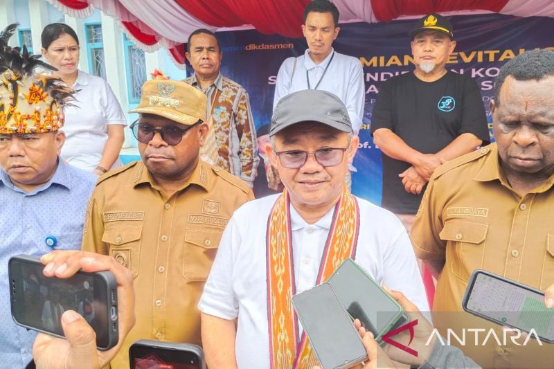 mendikdasmen-nasib-guru-honorer-dibahas-bersama-kementerian-terkait