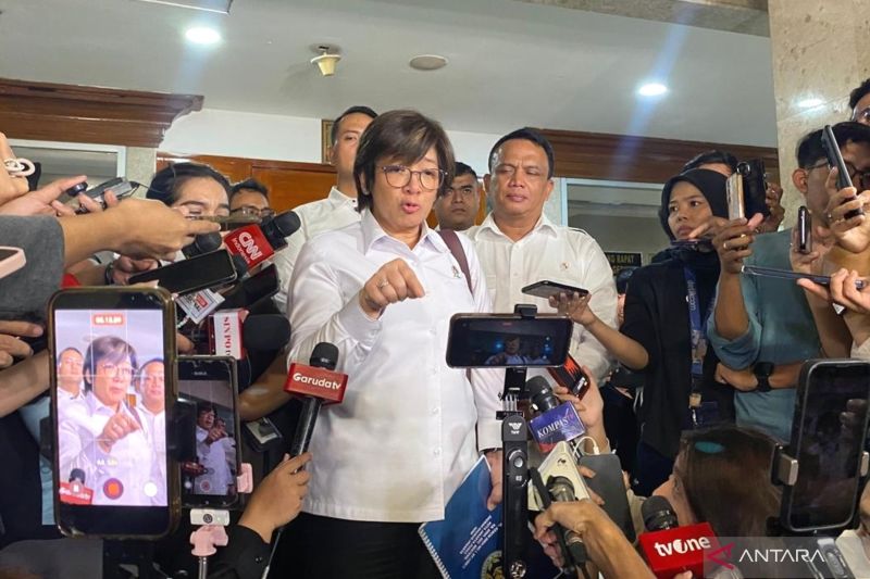 Wakil Kepala BGN Agustina Arumsari ditemui usai rapat bersama Komisi IX DPR RI di Jakarta, Senin (15/6/2026). ANTARA/Fath Putra Mulya.