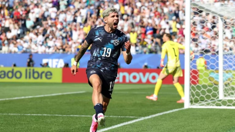 Pemain Paraguay selebrasi usai mencetak gol ke gawang Jerman pada Piala Dunia 2026. Foto. Fifa.com