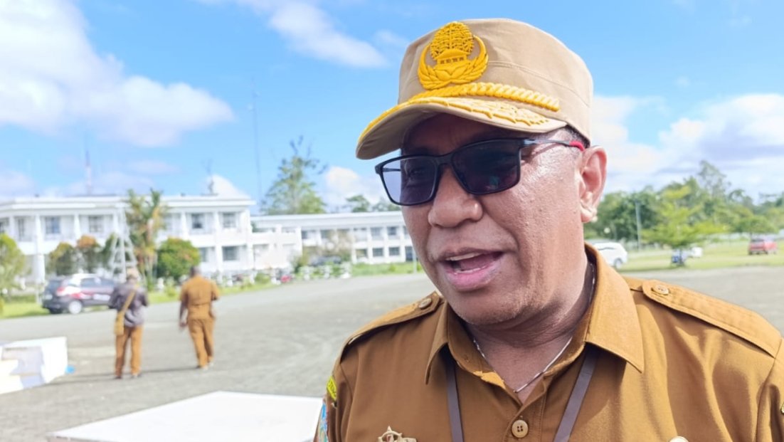 Kepala Dinas Pekerjaan Umum dan Penataan Ruang (PUPR) Mimika, Inosensius Yoga Pribadi, foto: Martha/Papua60detik