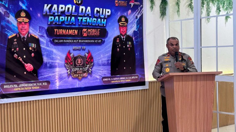 Kapolda Papua Tengah Brigjen Pol. Jermias Rontini membuka Turnamen Mobile Legends Kapolda Cup Tahun 2026 di Nabire, Rabu (8/7/2026). Foto : Humas Polda Papua Tengah