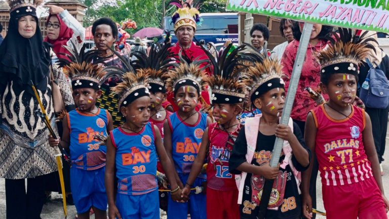 anak-tk-di-timika-pawai-peringati-hari-anak-nasional