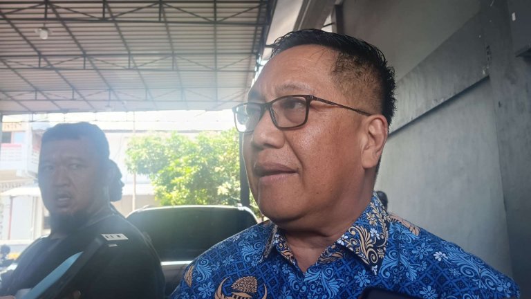 Sekertaris Daerah Sekda Provinsi Papua Tengah, Dr. Silwanus Sumule. Foto ; Elia Douw/ Papua60detik