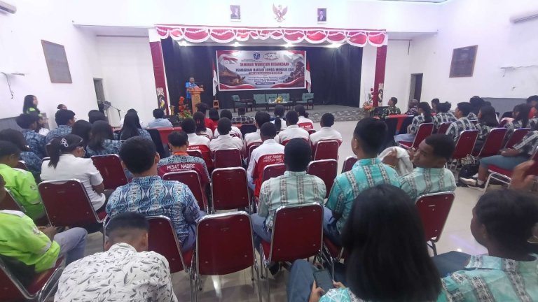 seminar wawasan kebangsaan dan pemberian hadiah lomba menulis esai di Aula RRI jalan merdeka, Nabire, Rabu (19/8/2026). Foto : Elia Douw/ Papua60detik