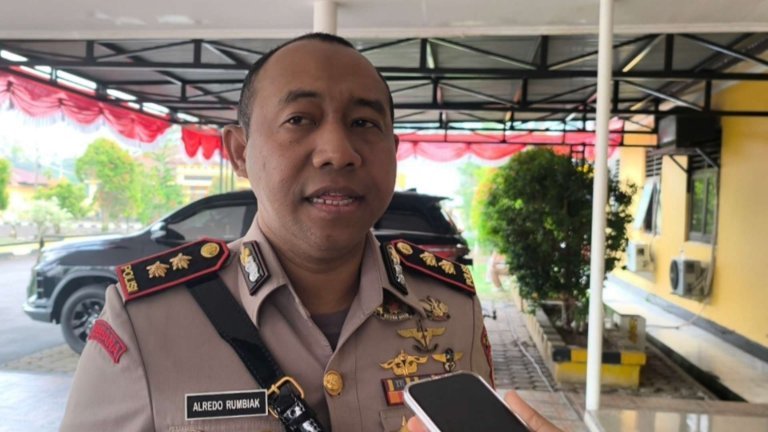 Kapolres Mimika AKBP Alredo Rumbiak. Foto: Istimewa
