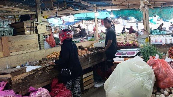 Musim Kemarau, Labu Siam Sulit Ditemukan di Pasar Sentral Timika