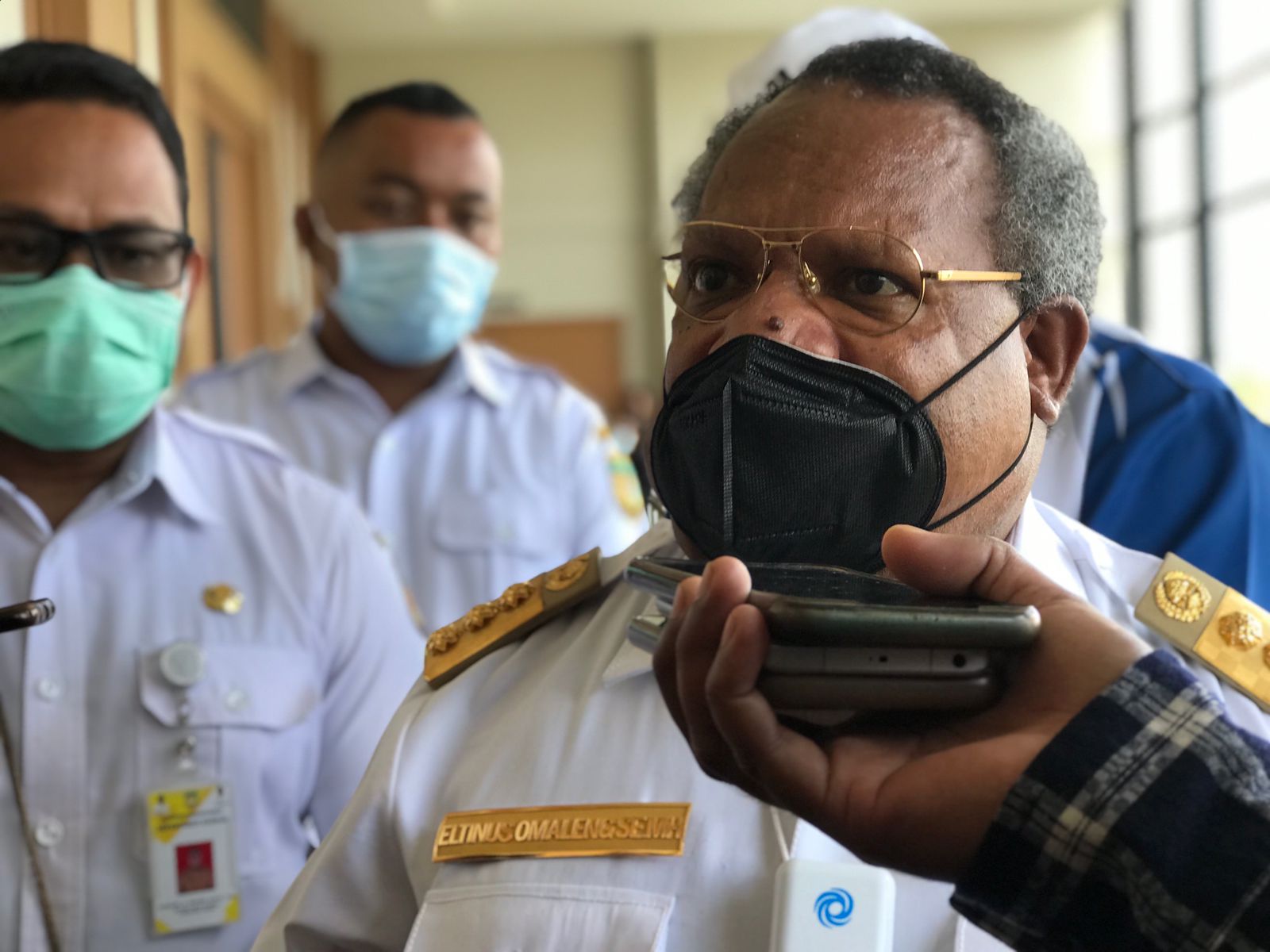 Bupati Mimika, Eltinus Omaleng. Foto: Anti Patabang/Papua60detik