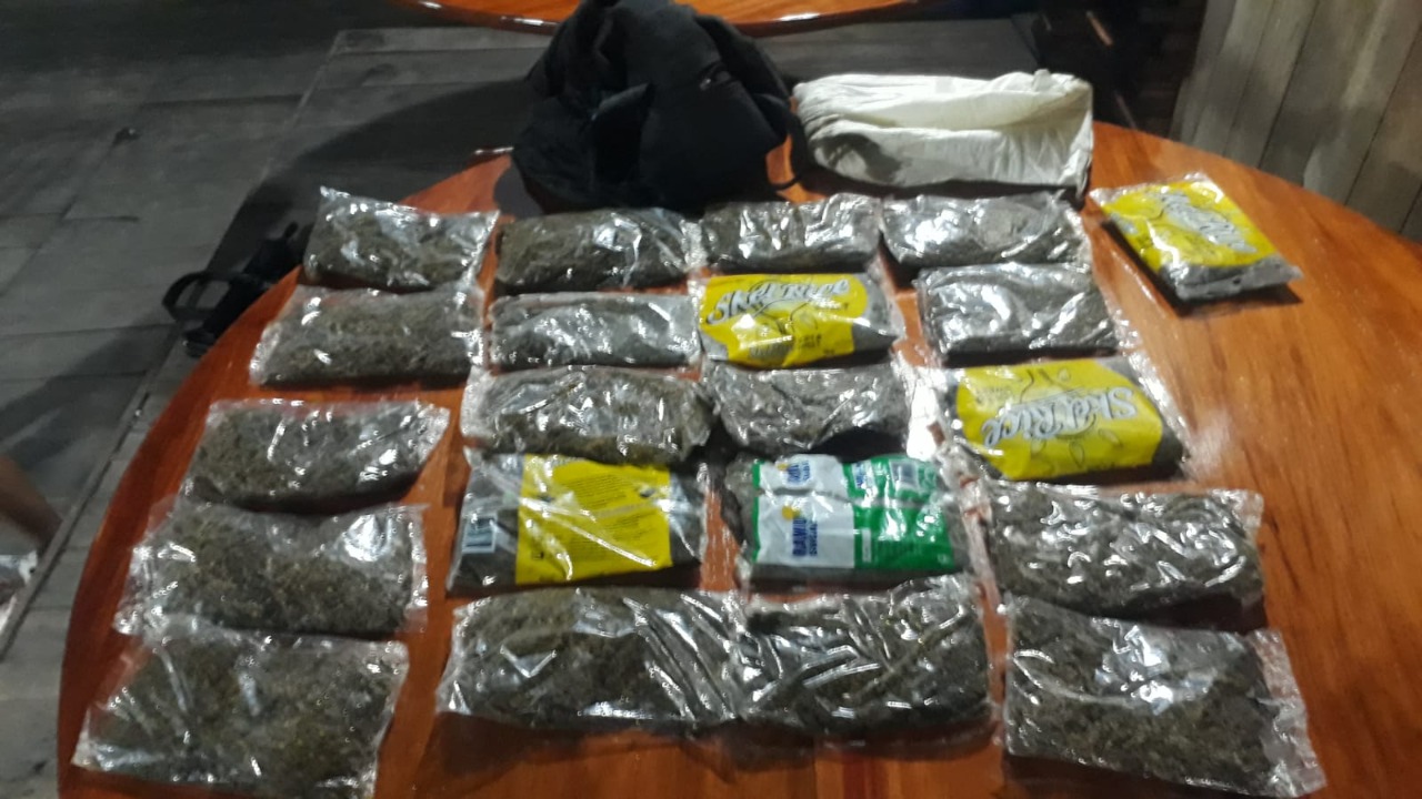 tiga-warga-png-ditangkap-polisi