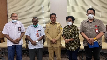 hanya-43-badan-publik-kembalikan-kuesioner-monev-keterbukaan-informasi-di-papua