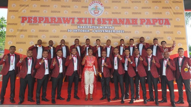 5-kontingen-sabet-emas-di-kategori-paduan-suara-pria-pesparawi-xiii