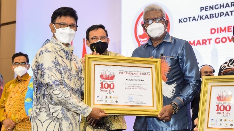 mimika-raih-penghargaan-smart-governance