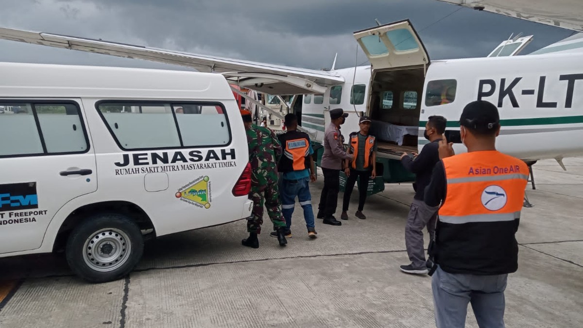jenazah-korban-perahu-terbalik-di-aindua-dievakuasi-ke-timika