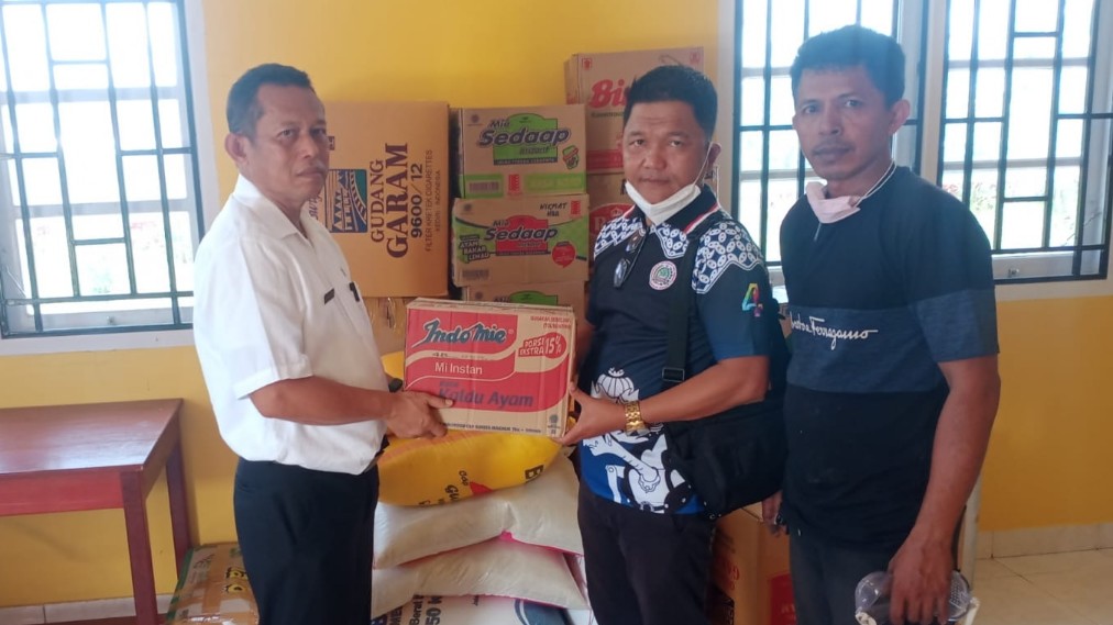 kkjb-serahkan-bantuan-untuk-korban-bencana-amar