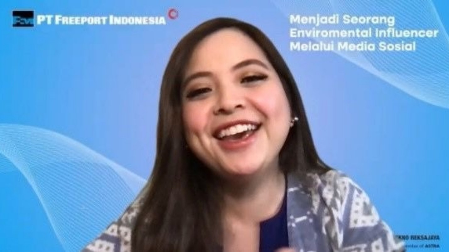 tasya-kamila-ajak-generasi-muda-mimika-kampanye-isu-lingkungan-di-medsos