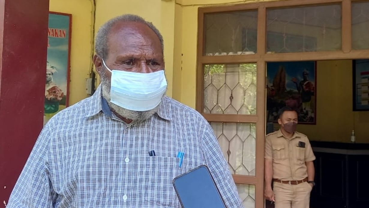 john-gluba-kritisi-penutupan-pt-harvest-fulus-papua-mengapa