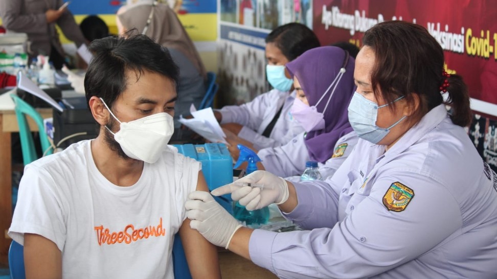 polda-dorong-percepatan-vaksinasi-di-kabupaten-transit