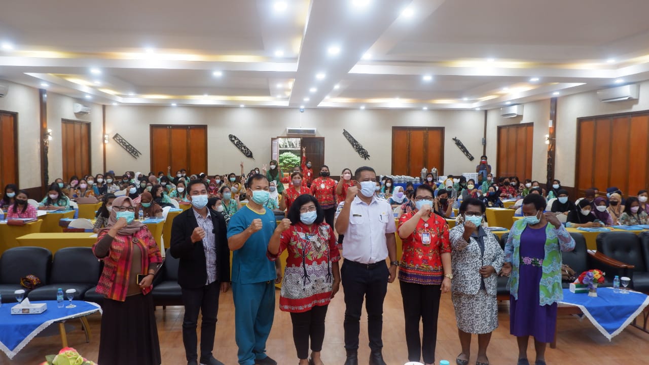 bidan-mimika-tambah-ilmu-lewat-midwifery-update-ke-4