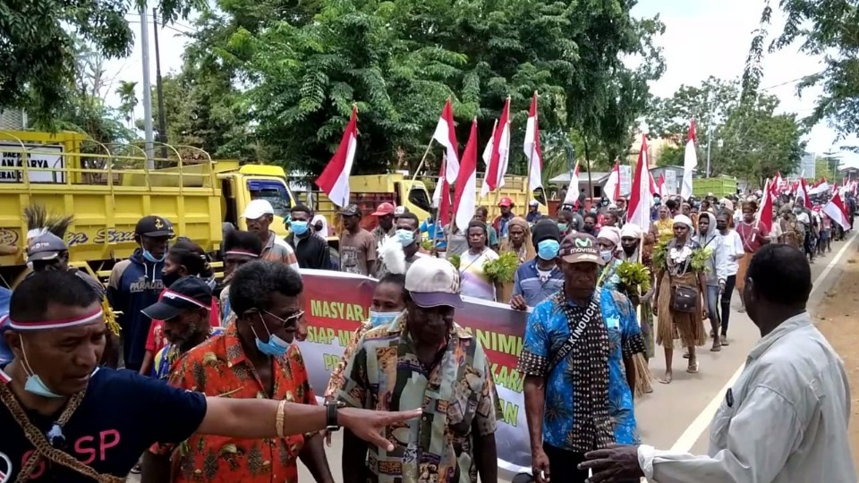 aksi-damai-ini-tuntutan-masyarakat-adat-anim-ha-soal-pemekaran