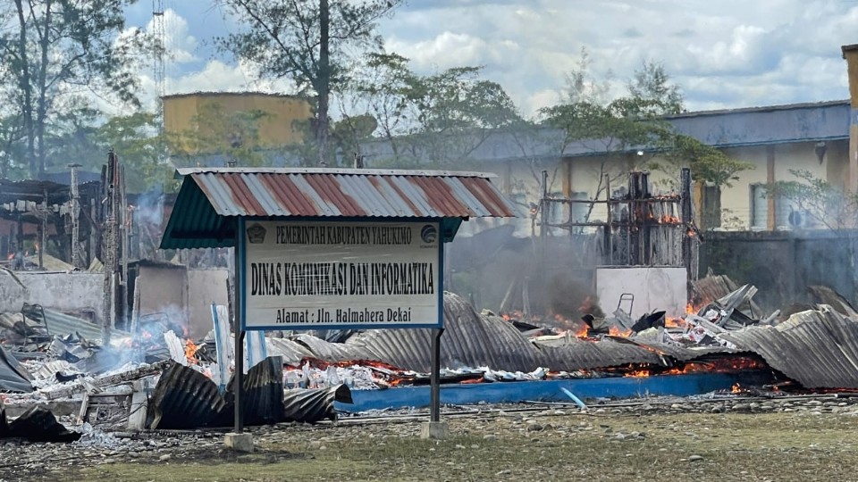 ricuh-yahukimo-satu-warga-tersangka-tujuh-polisi-diperiksa