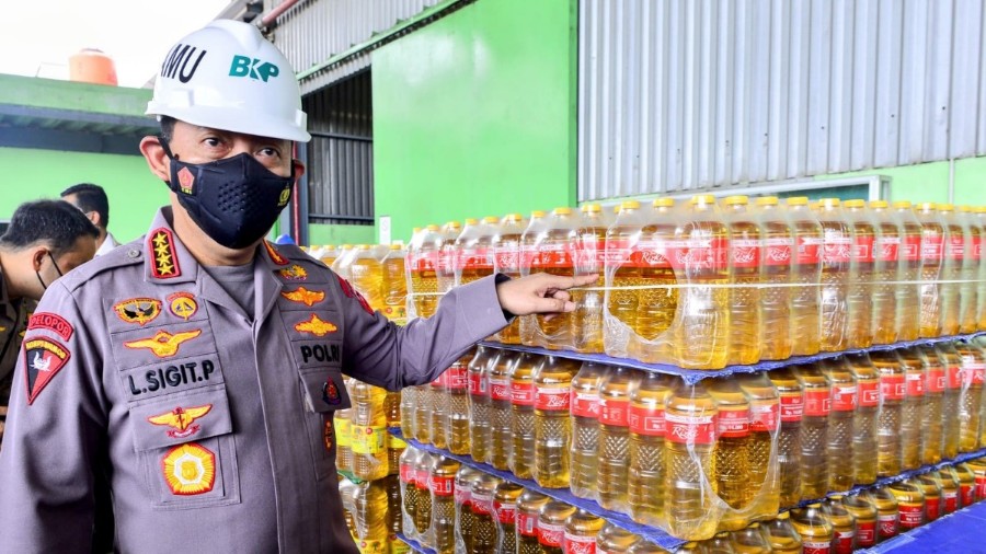 kapolri-instruksikan-jajarannya-pastikan-minyak-goreng-murah-tersedia-di-pasar