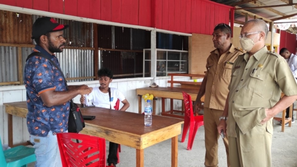 blk-merah-putih-nawaripi-jadi-inspirasi-pembangunan-blk-kwamki-narama