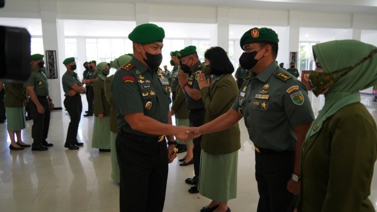 letkol-kav-herman-taryaman-jabat-kapendam-xviicenderawasih