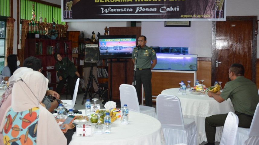 kapendam-xviicenderawasih-silaturahmi-dengan-wartawan-di-jayapura