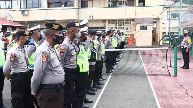 Apel pengamanan malam takbiran sambut Idul Fitri 1443H di Mapolda Papua. Foto: Humas Polda Papua