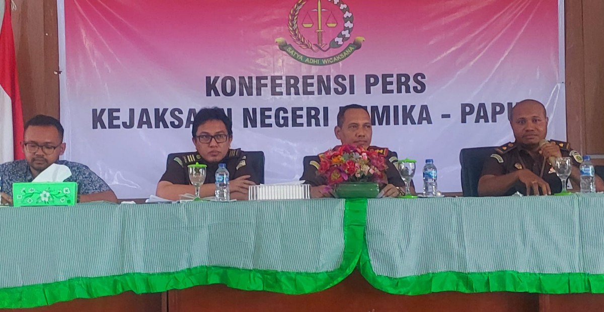 kejari-mimika-tetapkan-dua-tersangka-kasus-dugaan-korupsi-blt-dana-desa-kampung-bintang-lima