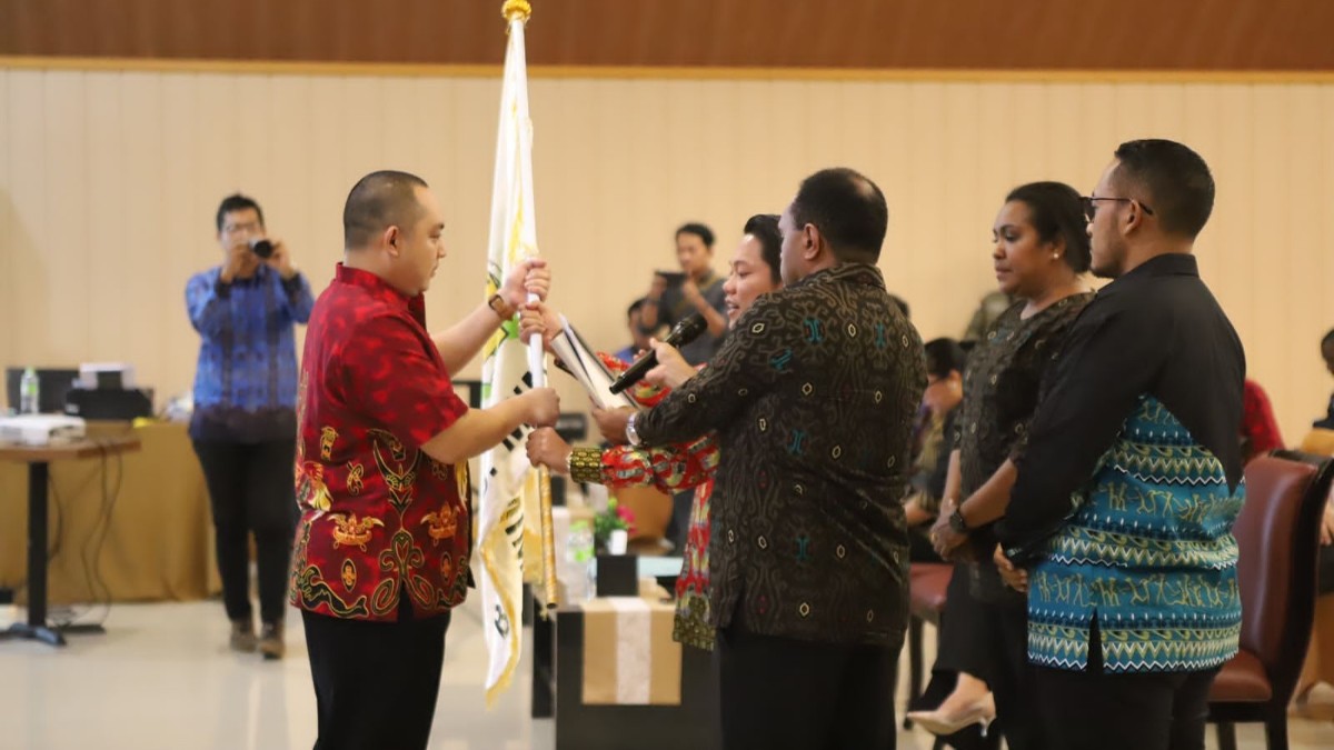 pengurus-hipmi-mimika-dilantik-siap-kolaborasi-munculkan-produk-ekonomi-baru