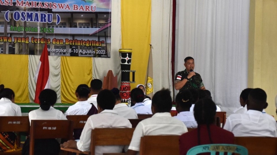 dandim-merauke-beri-orientasi-bela-negara-ke-mahasiswa-stk-st-yakobus