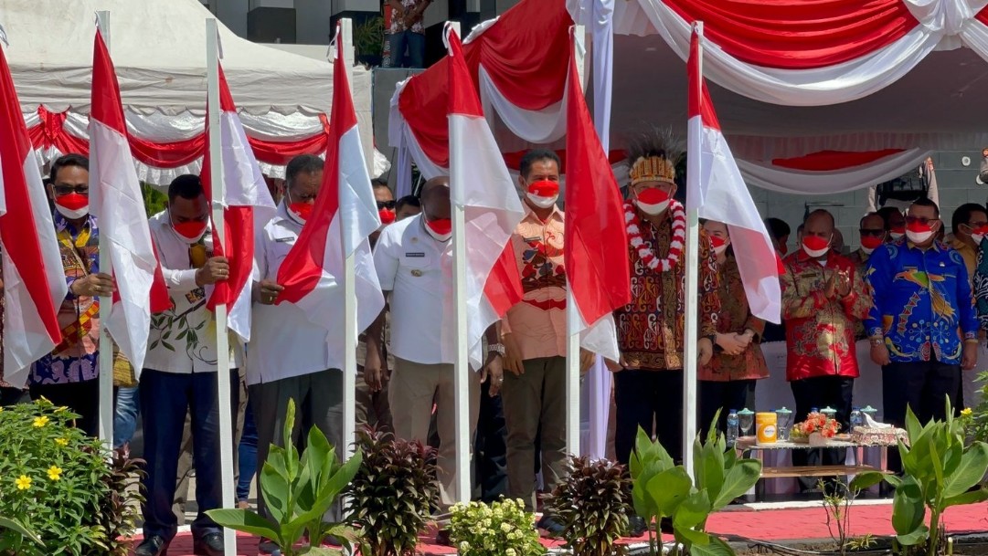 mendagri-canangkan-10-juta-bendera-merah-putih-di-merauke