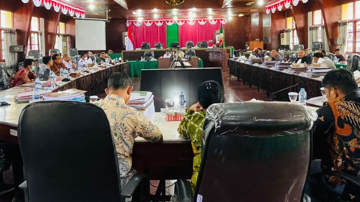 sulit-dapat-bbm-di-merauke-dprd-rekomendasikan-pemerintah-bentuk-tim-khusus