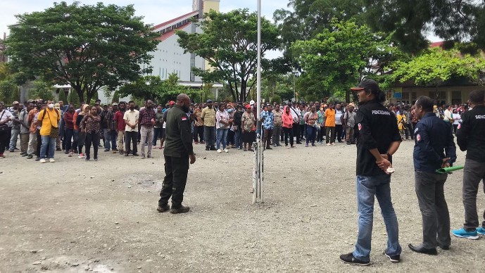 452-peserta-ikut-tes-tertulis-panwaslu-distrik-di-mimika