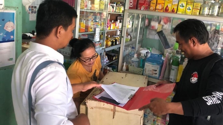 polisi-di-merauke-cek-apotek-pastikan-petunjuk-bpom-ri-dipatuhi