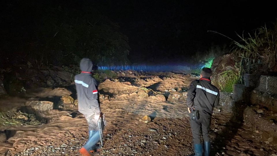 longsor-di-tembagapura-tutup-akses-ke-kampung-banti