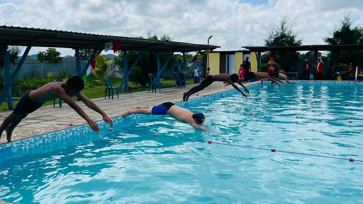 ratusan-pelajar-merauke-ikut-kejuaraan-renang-persiapan-atlet-pps