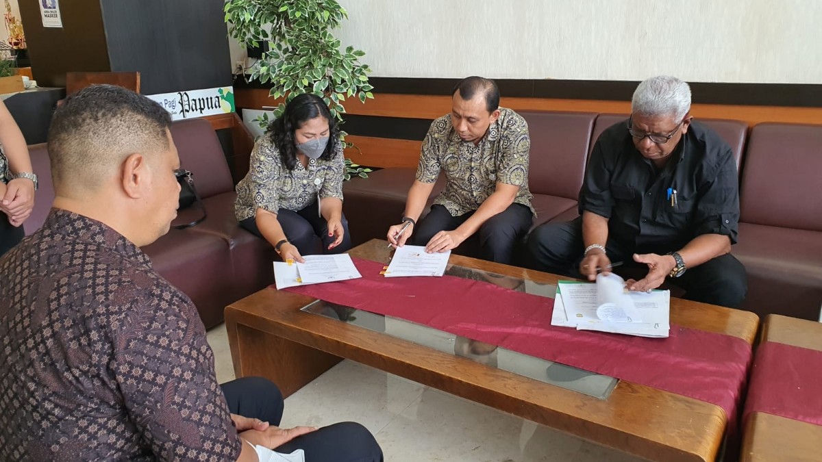 pemkab-mimika-daftarkan-30-ribu-warganya-di-program-jkn-kis