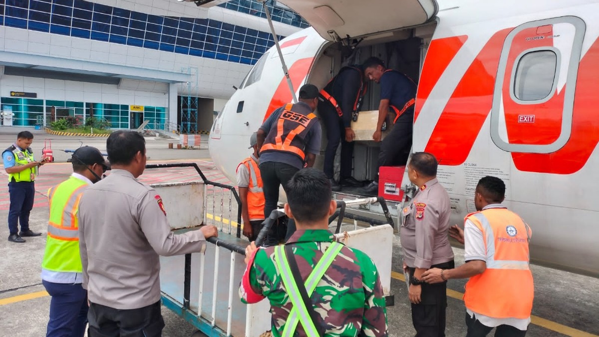 jenazah-ikbal-korban-rusuh-dogiyai-dipulangkan-ke-kampung-halaman